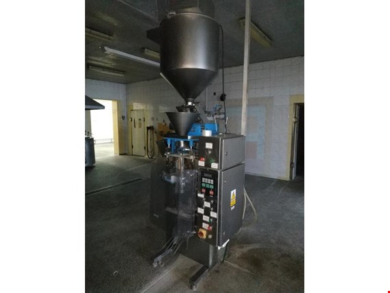 Used Unipak asg3 Automatic machine for packaging liquids in bags for Sale (Auction Premium) | NetBid Industrial Auctions